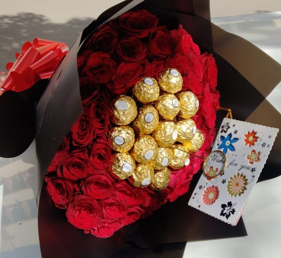 30 Roses, 16 Pieces of Chocolate and a Card